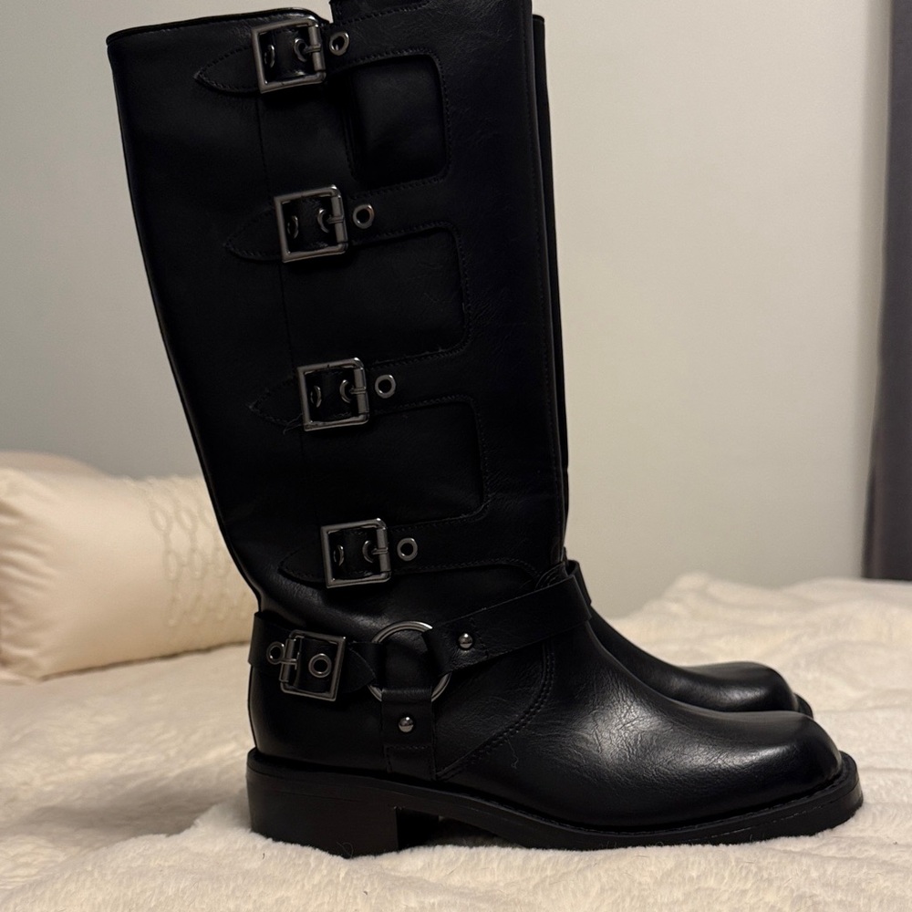 MOTO Goth Black Vegan Leather Boots - Picture 8 of 8